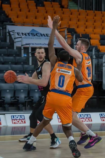 决赛虽败犹 决赛虽败犹