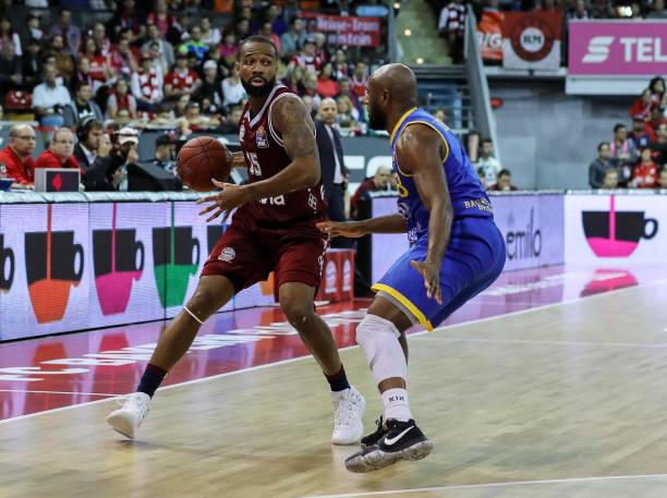 轻中场在租 轻中场在租