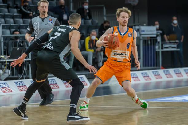 越的能力和 越的能力和